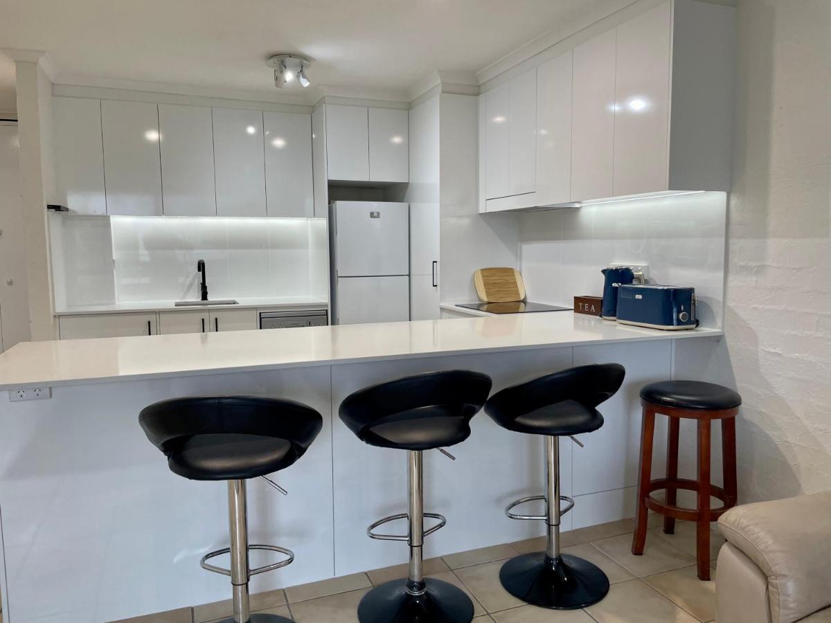 Burleigh Palms Holiday Apartments ゴールドコースト エクステリア 写真