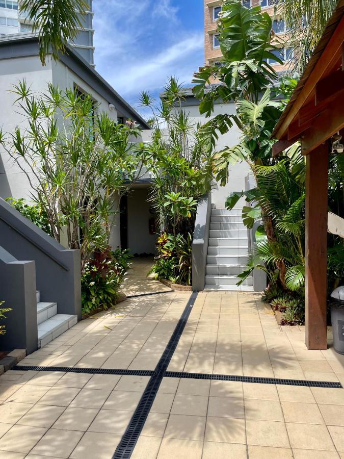 Burleigh Palms Holiday Apartments ゴールドコースト エクステリア 写真