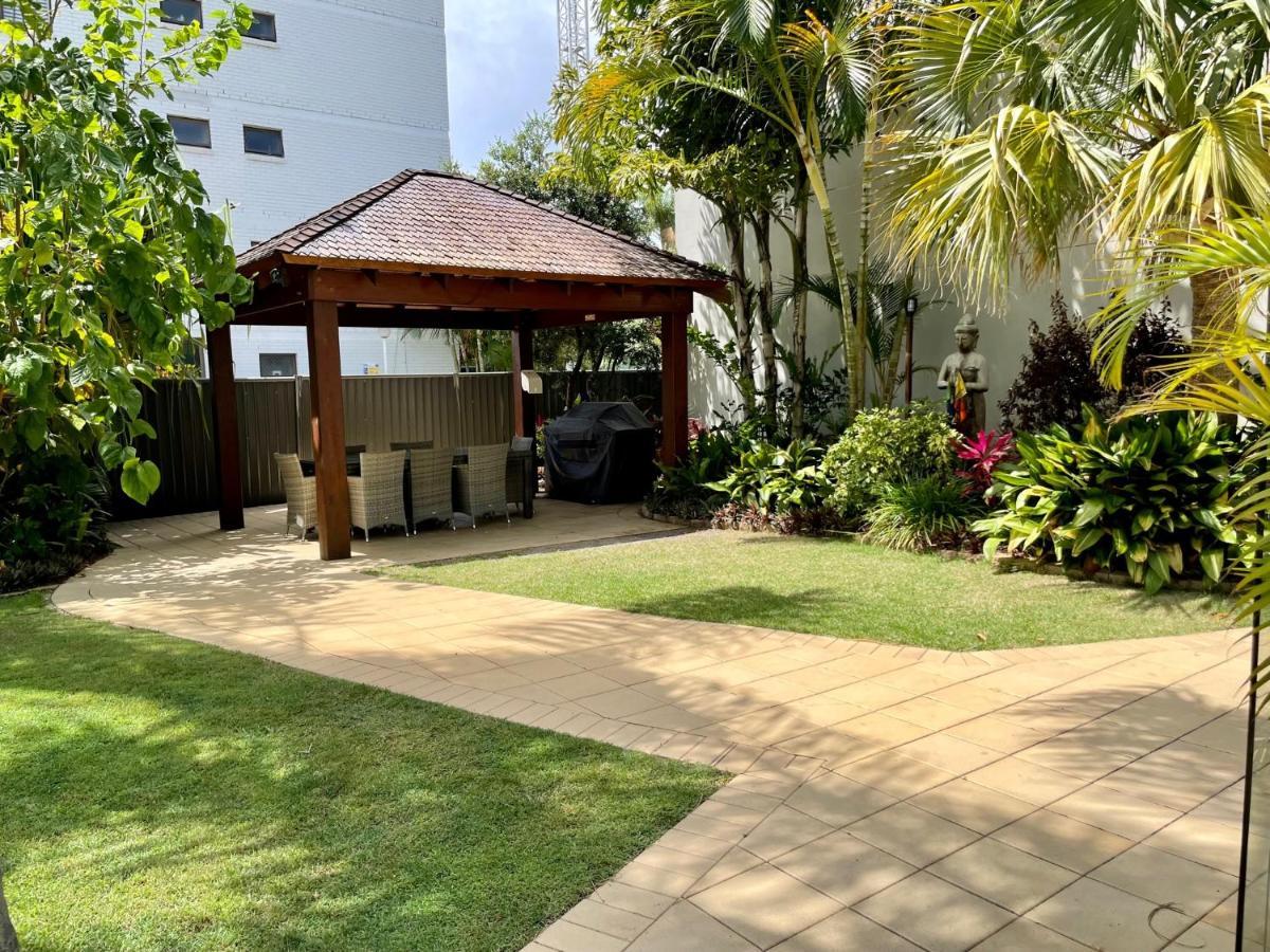 Burleigh Palms Holiday Apartments ゴールドコースト エクステリア 写真
