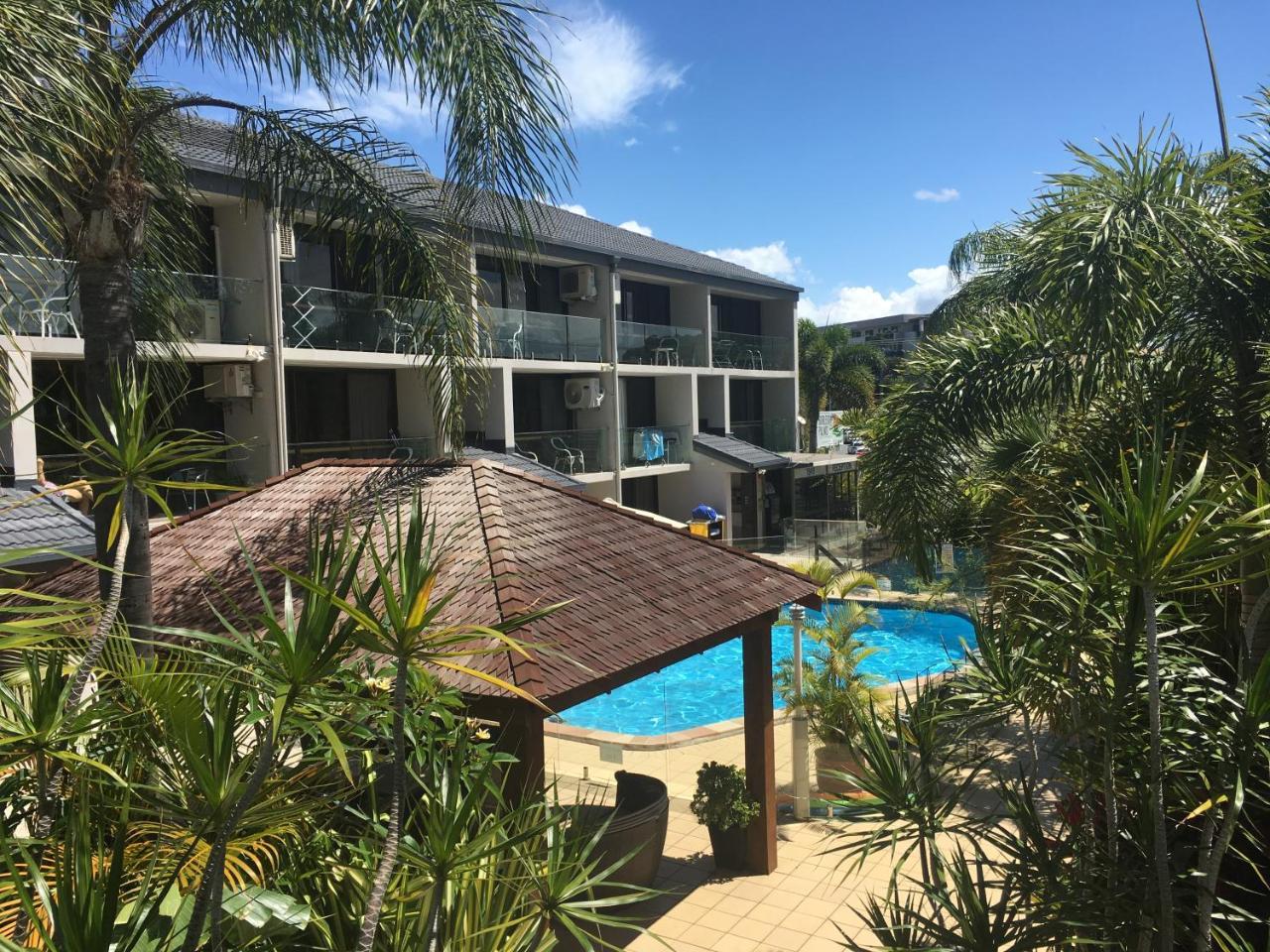Burleigh Palms Holiday Apartments ゴールドコースト エクステリア 写真