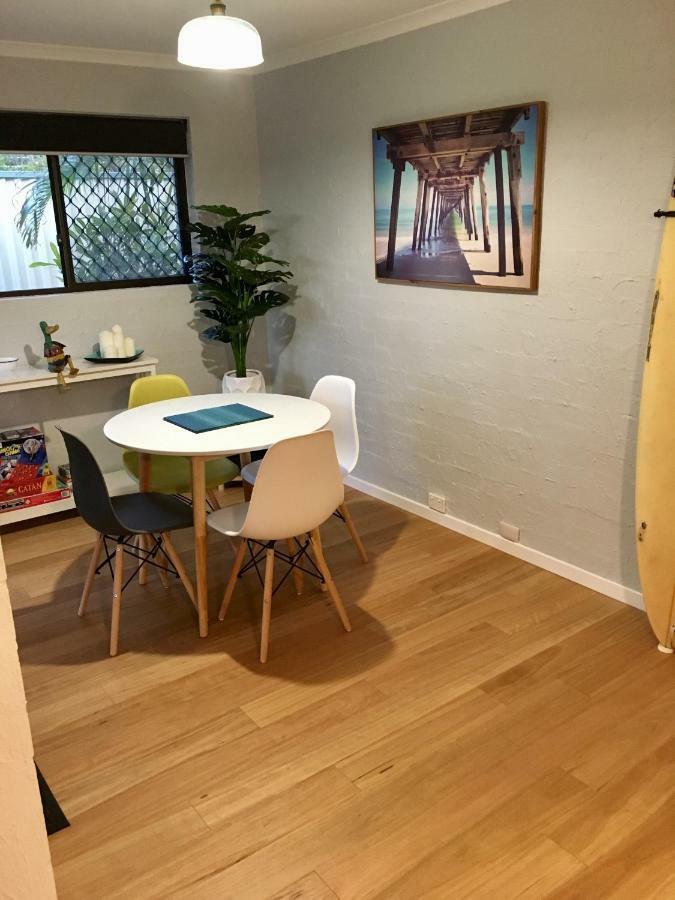 Burleigh Palms Holiday Apartments ゴールドコースト エクステリア 写真